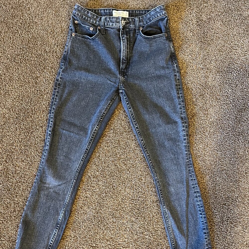 Abercrombie and Fitch Jeans Straight 26 Size 2. Look through my other listings!